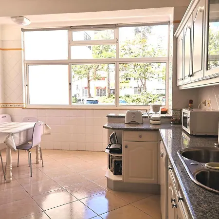 Apartment Kintsugi House