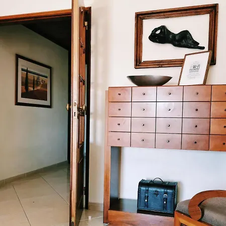 Apartment Kintsugi House *