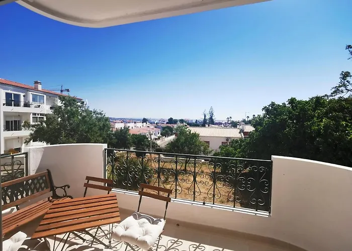 アパート Kintsugi House ラゴス